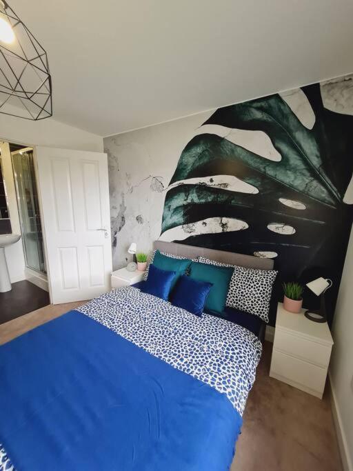 גלאזגו Stylish 2 Bedroom Apartment / Free Gated Parking מראה חיצוני תמונה