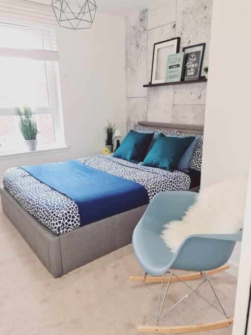 גלאזגו Stylish 2 Bedroom Apartment / Free Gated Parking מראה חיצוני תמונה